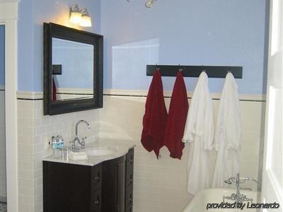 Rosedell Bed And Breakfast Якима Стая снимка