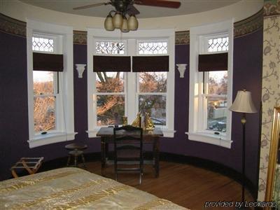 Rosedell Bed And Breakfast Якима Стая снимка